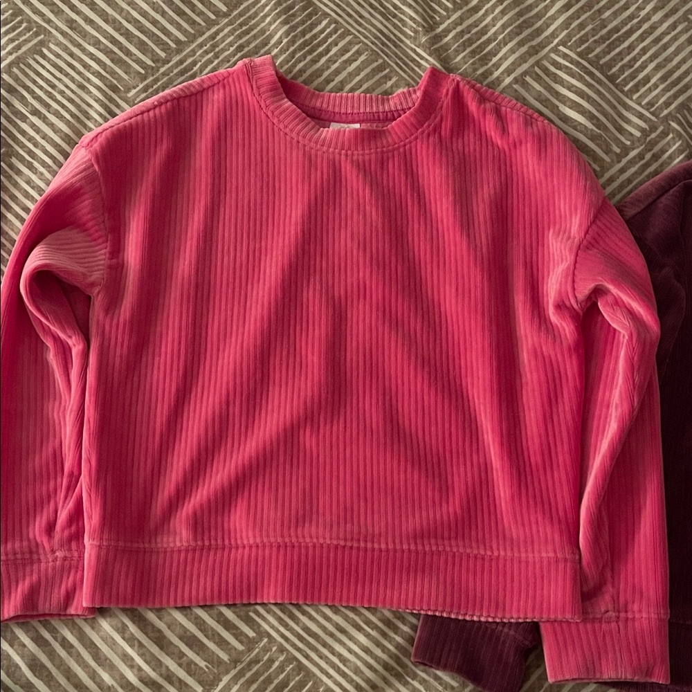 Pink and Burgundy Ribbed Sweaters - Picture 2 of 4